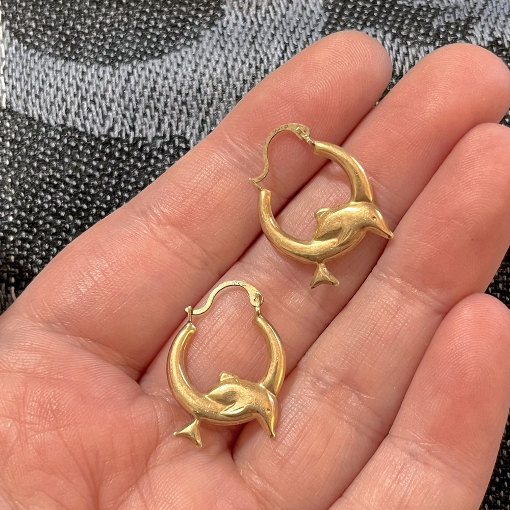VTG 10k Gold Hollow Dolphin Hoop Pierced Earrings